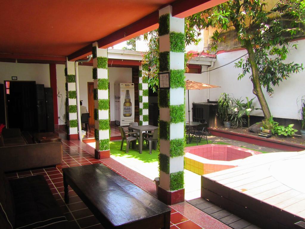 Capsule Hostel Guatemala-Stad Buitenkant foto