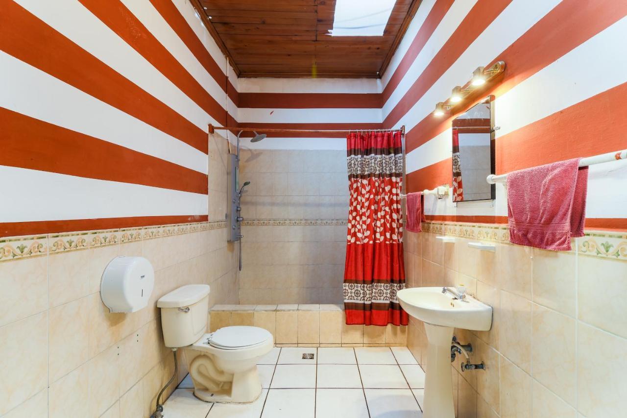 Capsule Hostel Guatemala-Stad Buitenkant foto